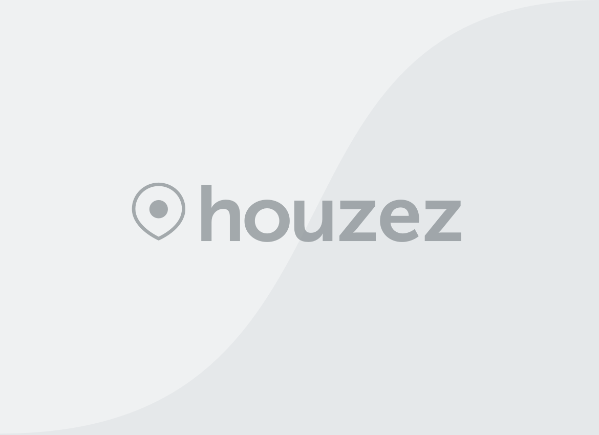 Lots of room and potential in this great home on a corner lot in Roosevelt Park